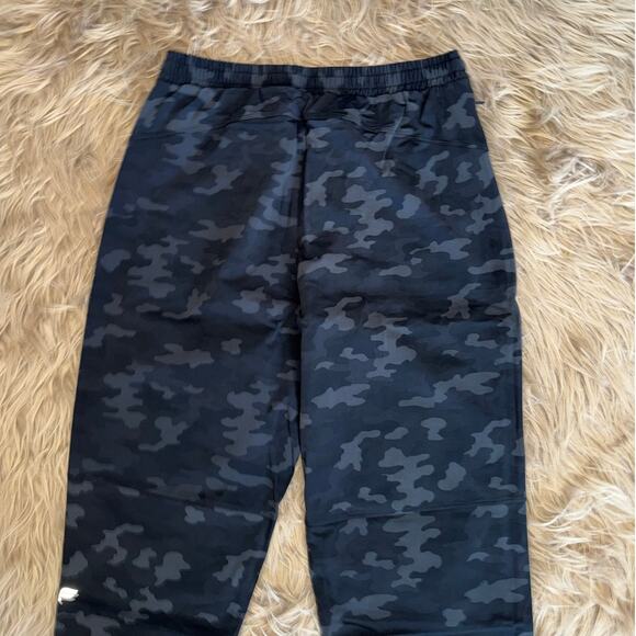 New Fabletics The One Jogger Women's Tonal Camo size M - Picture 10 of 12